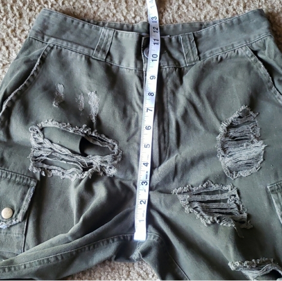 Carma Green Distressed Cargo Jeans Size 25 - Picture 12 of 13